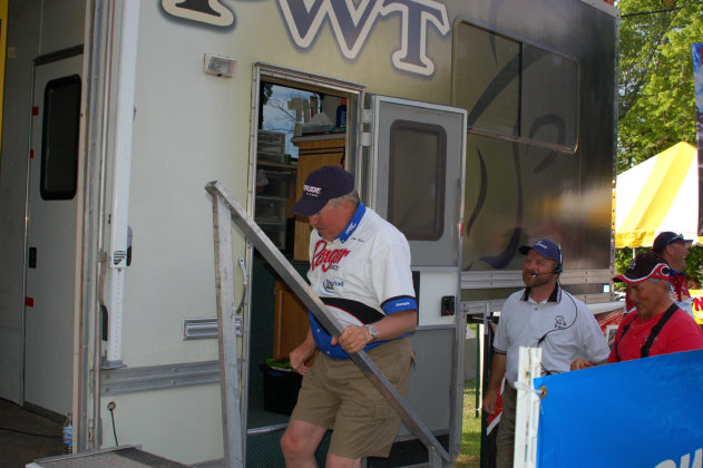 06F1217B-8D28-4F18-9E39-2957B6648E68