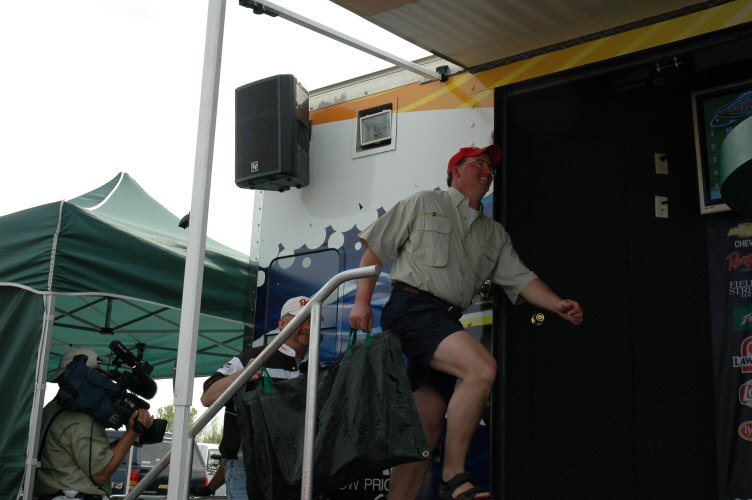 06FFBCD8-2E51-477E-8BFE-0EE3AC34AFF5