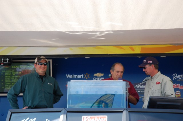 07077A11-A7AA-482E-9F29-4F48746D87ED