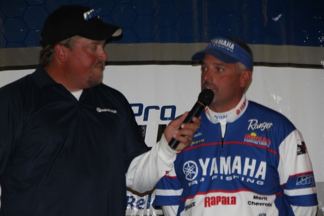 07089F00-25A5-4722-9F9B-8D649B958406