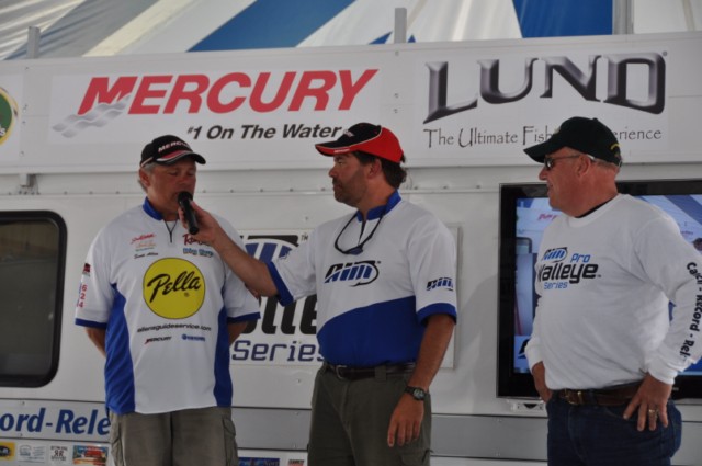 070B0EE4-FFD6-4813-8A39-642FA78C0CFF