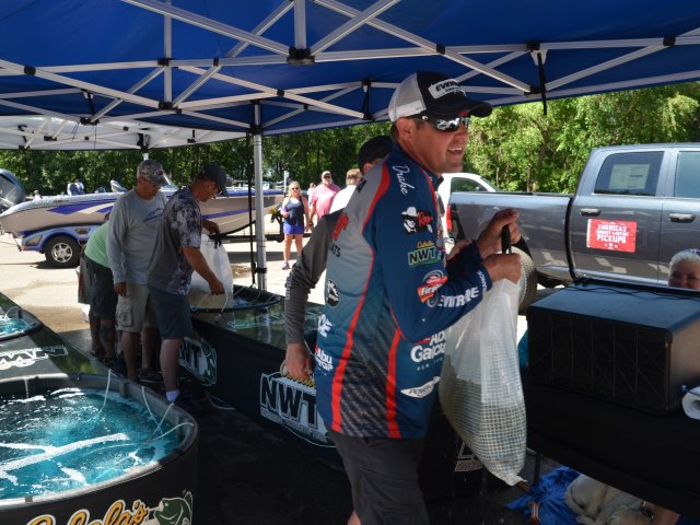 076C700F-9F1F-4C0A-89A5-724A3C63A9AE