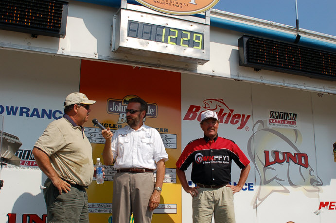 07BB07EA-5434-4815-B5E1-79265EE3A07F