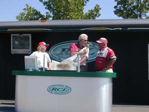 07F903A7-2296-414D-853E-017AEE68A124