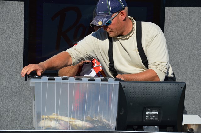 0824A7F3-A913-41A2-9725-D9DB2E9CD450