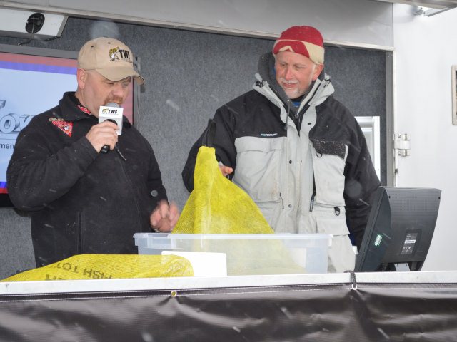 0862ABB6-FCAC-4B32-81BA-9F24956E5A4B