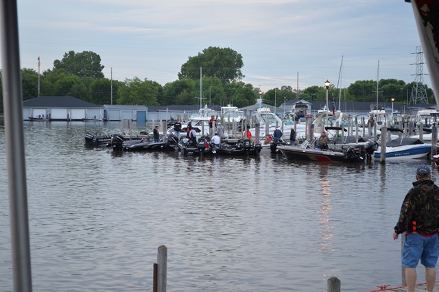 087D63A8-03BB-4398-B066-DDA4A56BB480