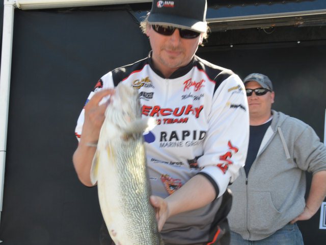 08A241E9-3D64-4A98-AC54-C60B7C59F7BA