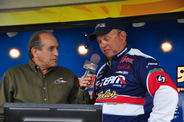 08E35CE3-CEDB-4632-8947-56866E01019F