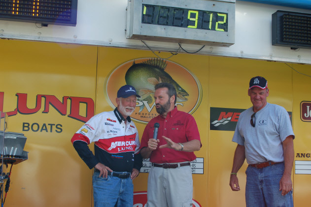 091CF324-0F6B-4165-AEE8-186F64A732D2