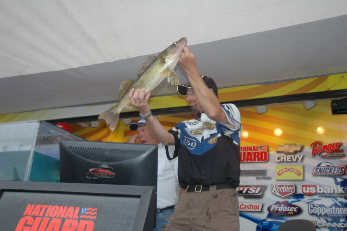 0957A217-0C55-4F30-BE21-5964B9BF5BA0