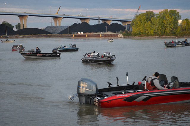 0958CA91-0787-4987-B867-D4F9A22AD81F