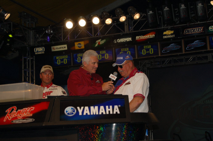 0962542F-0364-4E3E-B101-2206392CE57F