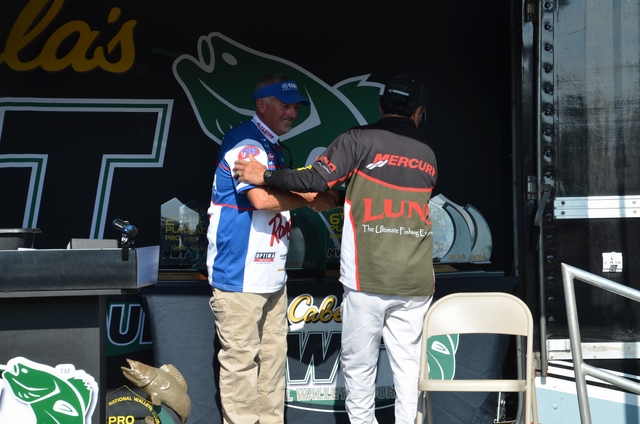 099FAB18-30B8-4C7F-9F46-21D88FEC2B2E