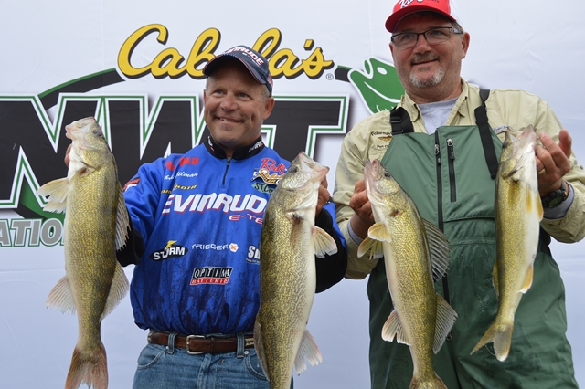 09CFD239-7851-49E8-89DE-658BA7B2ED42