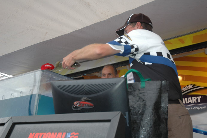 09F7F9F6-ACD7-4CB4-86AD-F0D100AEAC54