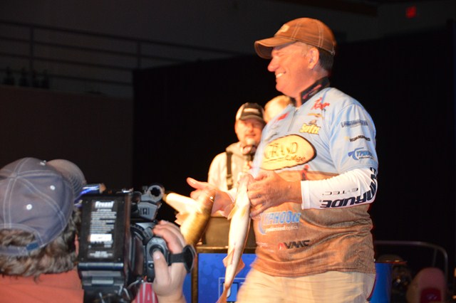 0A38FB97-0FB9-4256-B5A4-63DBE12DF5EB