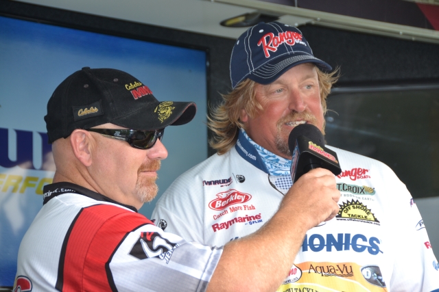 0A6E979B-2833-4798-A808-F37841FD848D