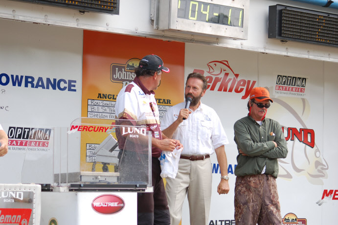 0A85A974-D9BA-4125-9421-6C414FEF420B