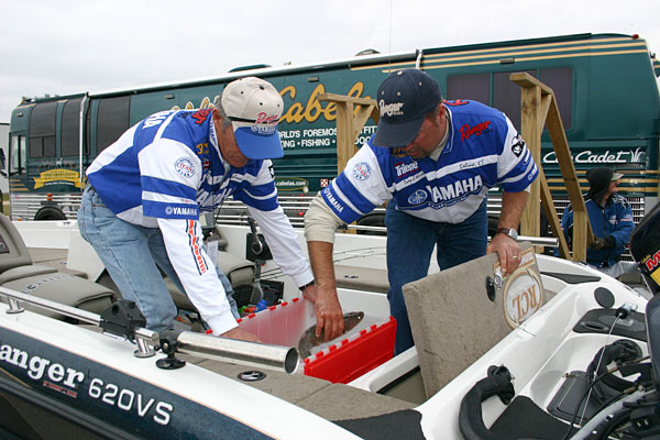 0A8FE99E-F2C8-4165-ADFA-30588C74B817