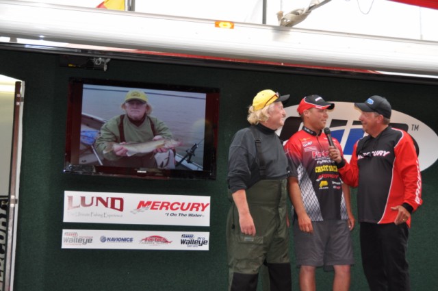 0A9C6C81-3C5F-455A-A2B2-B43D47E1C6E3