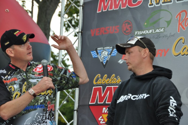 0AB55FB8-789D-4F33-8F28-848959AA9404