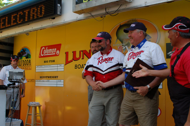 0AC0714A-981F-4201-A0B6-F11B9FF9F1D7