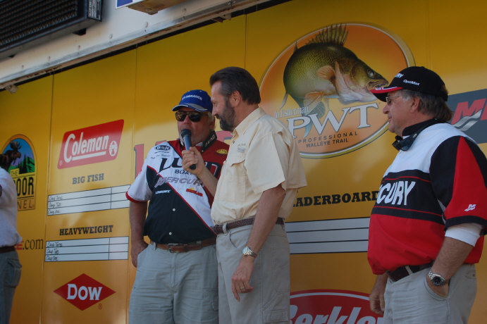 0AFEC20C-9D67-4EC3-8E79-6E16C7692C3E