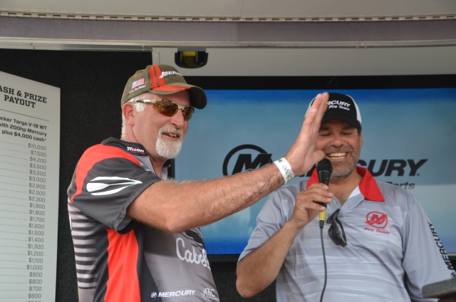 0B05A49F-6AA6-41E1-8543-86C2E16BB076