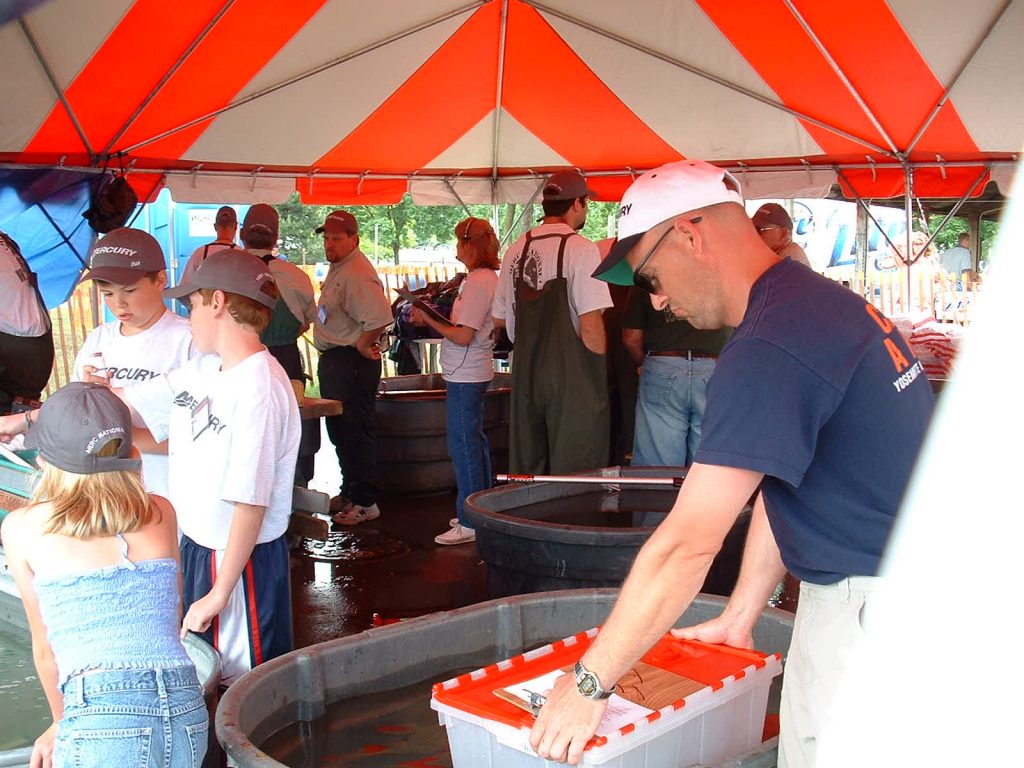 0B5303EA-5B7D-4644-8E38-49C5BDDEAE31