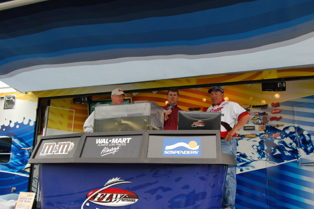 0B7EBEE6-9C89-4DCD-A621-44FF7649FFC5