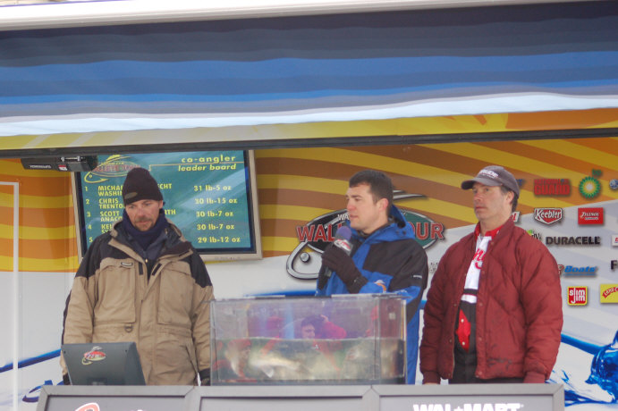 0B8F33C1-D453-456E-ACC0-B08CDA2F4E40