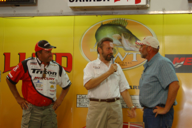 0B951ADB-9ACB-4AEC-891D-407E706DE93B