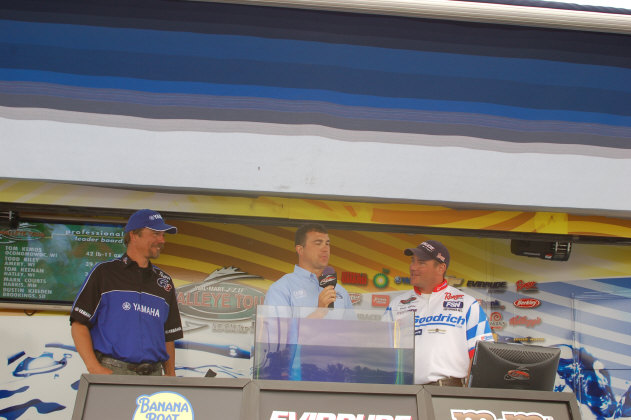 0BF2FB69-CFB2-439E-ADBC-B57597FE28F1