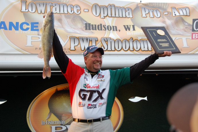 0C813B5E-8337-476B-BB4F-783E6650E632