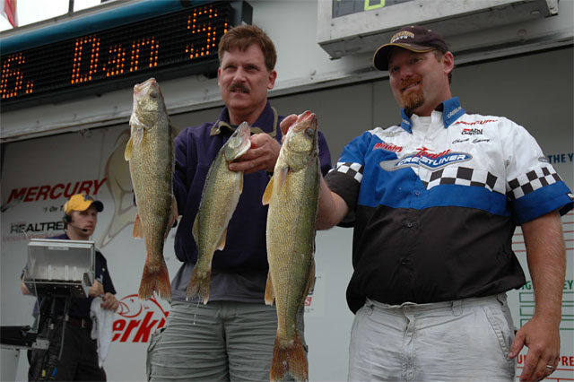 0C9185AE-8A40-4B4F-B044-B39D057D49C2