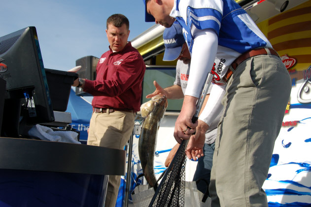 0CA769B3-C162-44BC-9C64-6F2C994F46F7