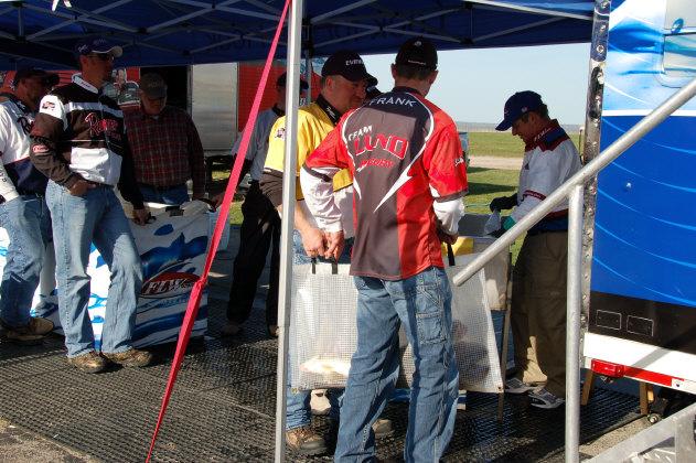 0CC5D5DF-724A-4906-90F3-7283173D4E7B