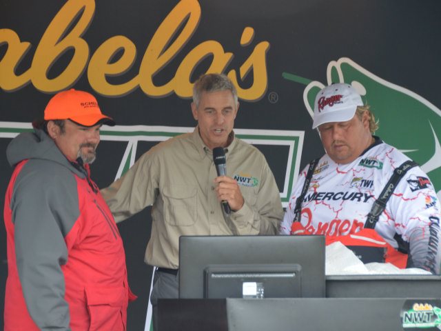 0CC5EB42-9CCA-44CC-B73E-13A4711B31DE