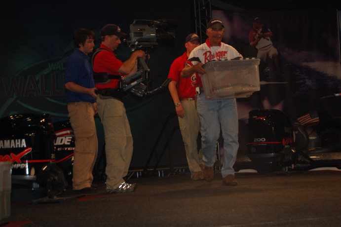 0D1D7C41-CE15-428C-AD34-5F0557D77544