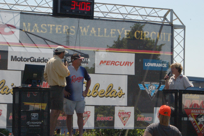 0D28491D-12D3-4C9E-A074-B06F261D841E