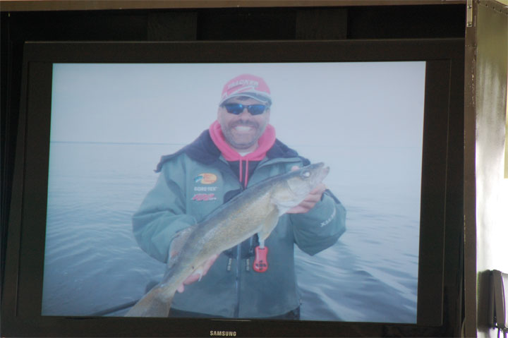 0D2EF2D3-5959-4E00-8EA5-0C34B71F9859