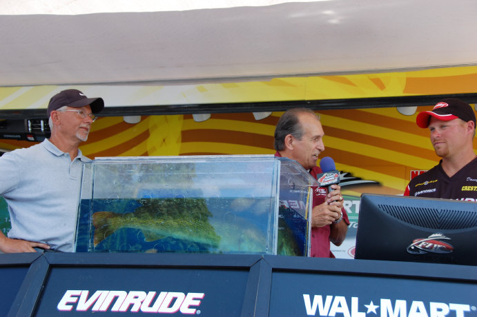 0D5EB78A-7B7E-452E-BBFE-53F66FA92FD5