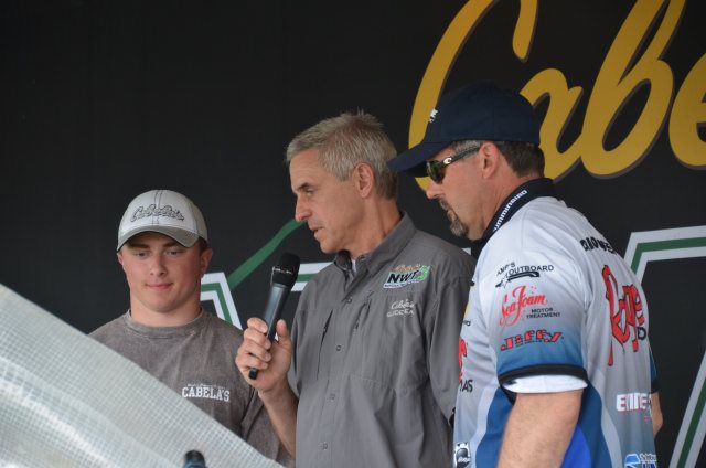 0D84AF38-EC97-4641-B3B6-C739AD885A24