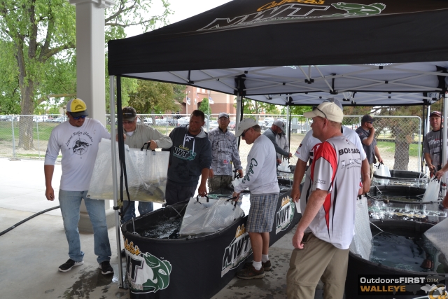 0D8520D5-D42C-42B6-A2F2-F7BA8C13B3BE