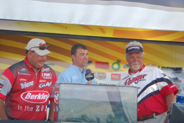 0DA965B3-9D45-41F8-AB62-C841A0AF33CD