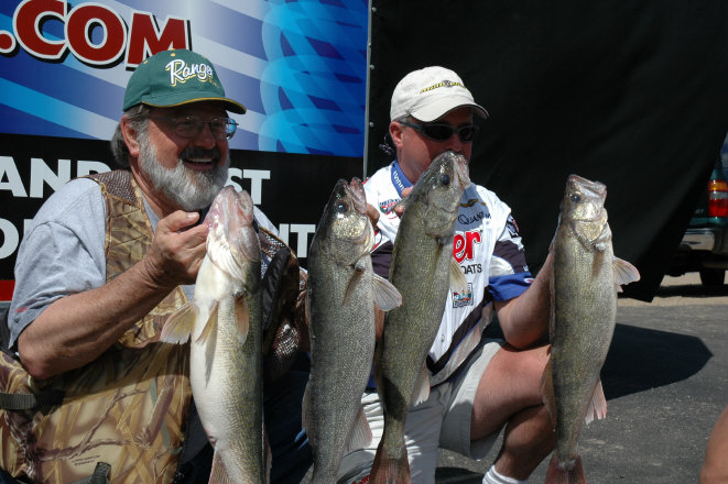 0DC71B68-7AA9-4AE8-B6C0-0E1D23C20B25