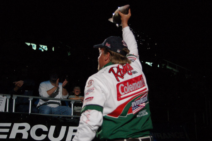 0DEB7C24-CCC8-4E09-BB6E-F02449D07384