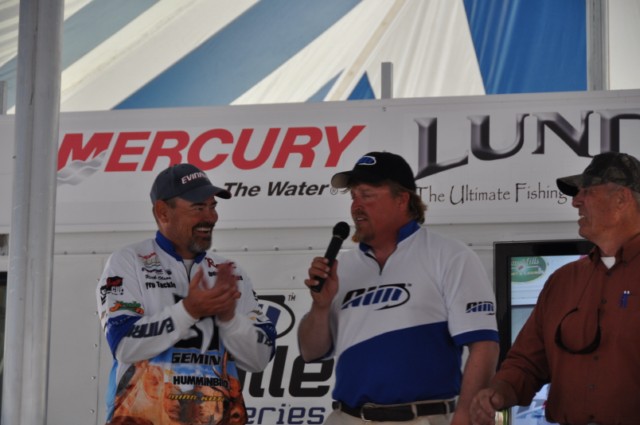 0E008161-6F04-4B81-A327-3E38F1CD0421