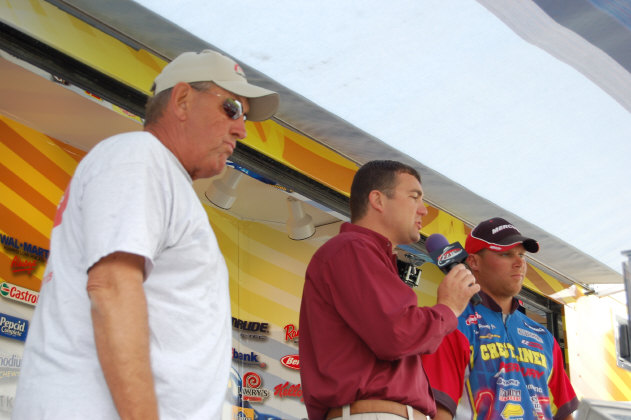 0E08B382-30CE-43C5-A28B-5FF5209CAB86